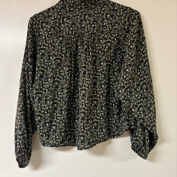 American Eagle floral western button down size medium - Picture 2 of 6